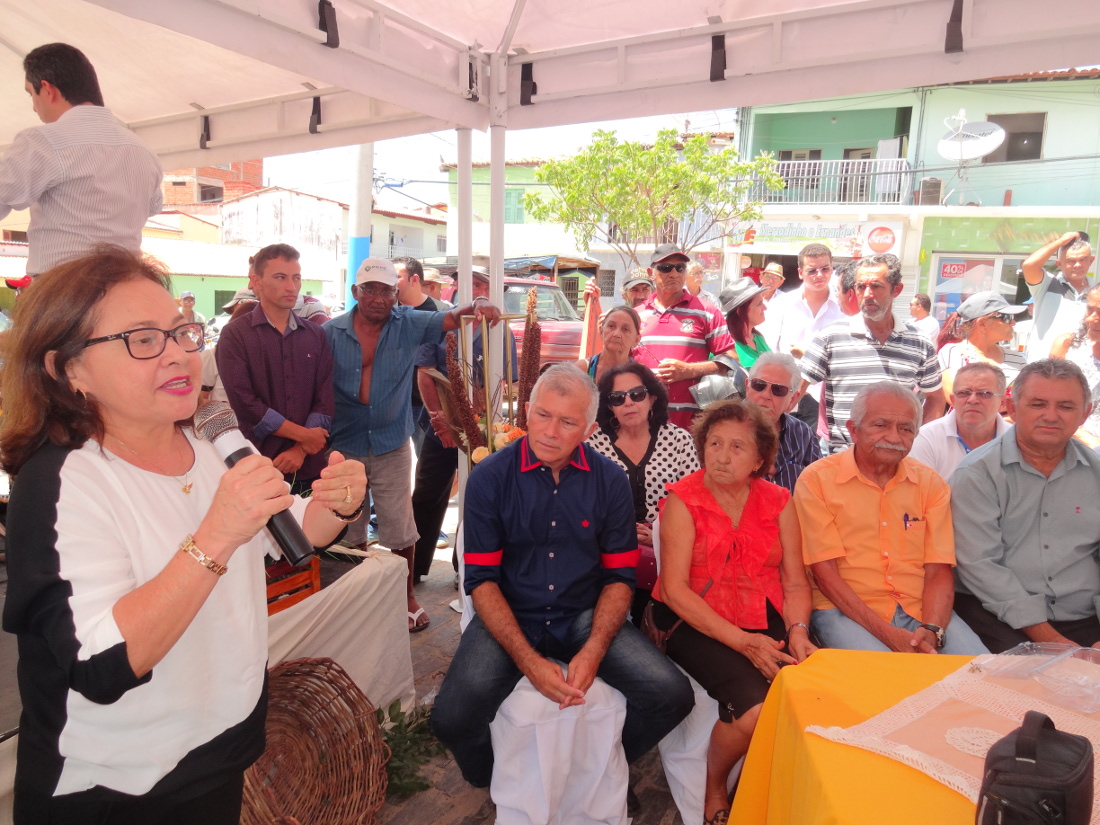 Entrega de Títulos em Banabuiú