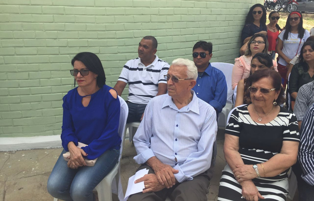 Entrega de Títulos em Paramoti