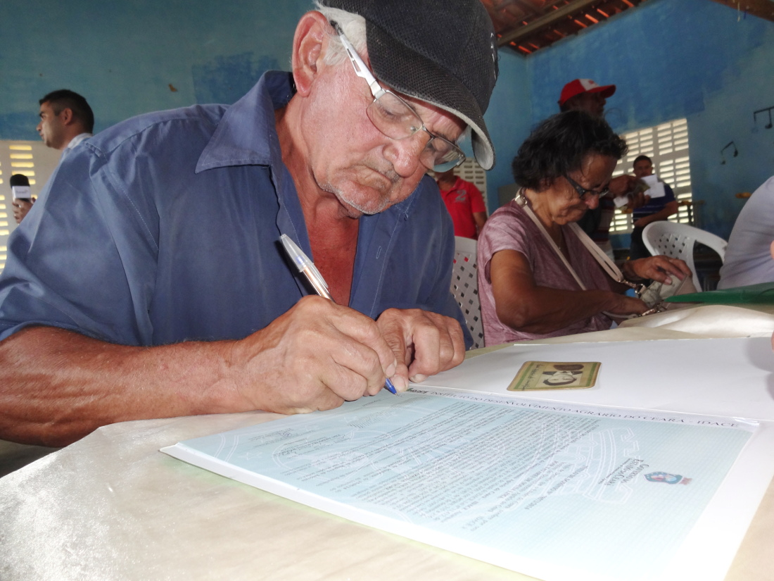 Entrega de Titulos em Madalena