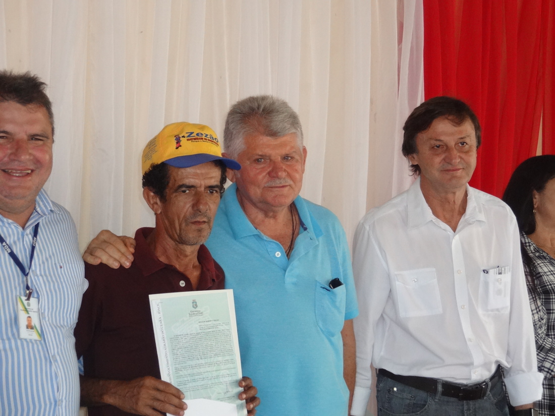 Entrega de Títulos em Bela Cruz