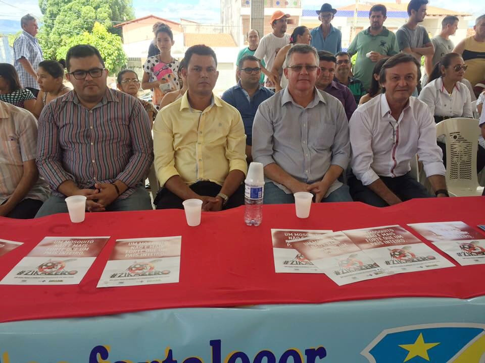 Entrega de títulos em Pacujá e Santana do Aracau