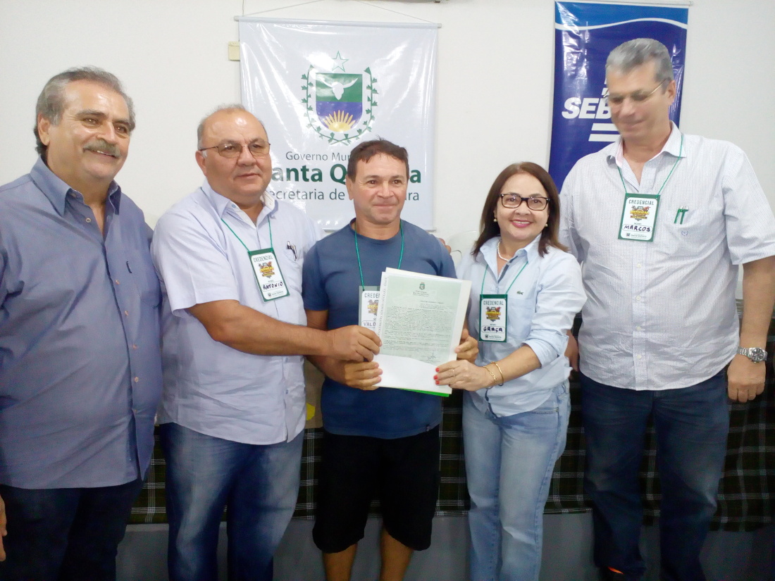 Idace entrega 152 títulos de terra em Santa Quitéria