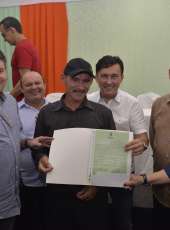 Itarema recebe 184 de títulos de terra do Programa de Regularização Fundiária