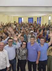 Entrega de títulos de imóveis rurais transforma expectativa em realidade em Canindé