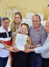 Cariré comemora entrega de 184 títulos de propriedade rural