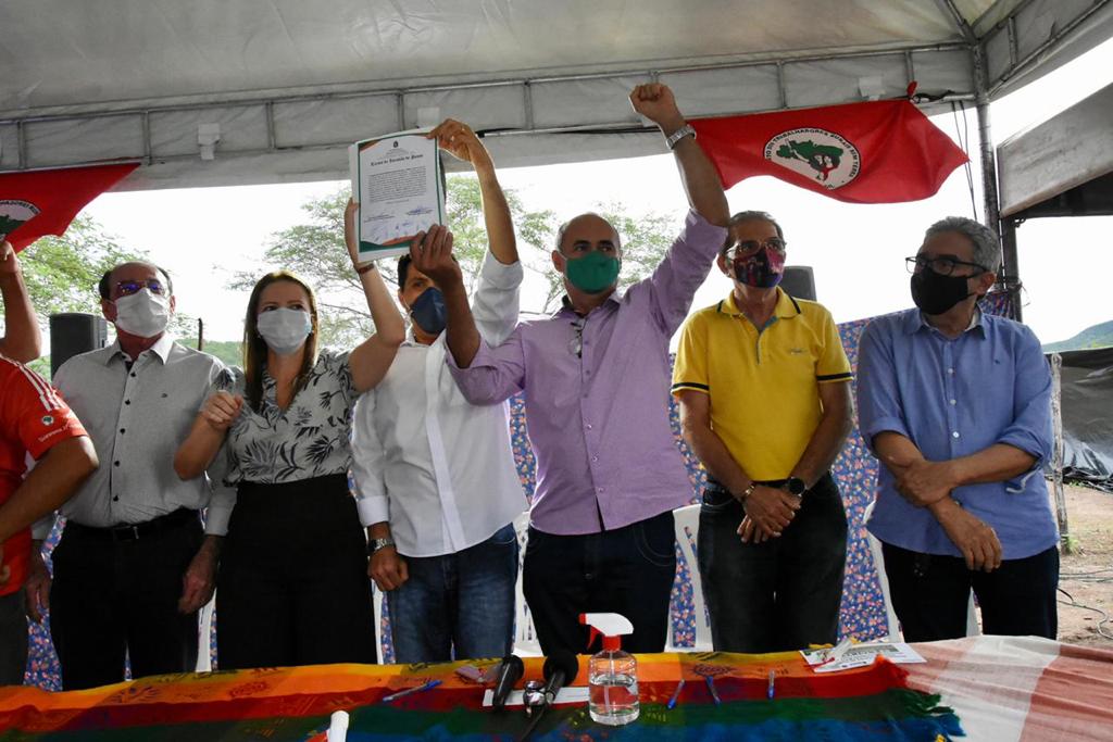 Entrega de imóvel e aquisição de terras foram os destaques do Idace em  julho - Instituto do Desenvolvimento Agrário do Ceará