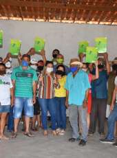 Idace entrega peças técnicas de imóveis rurais no município de Catunda