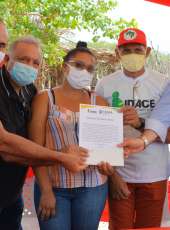 20 famílias de Itarema recebem a imissão de posse na terra.