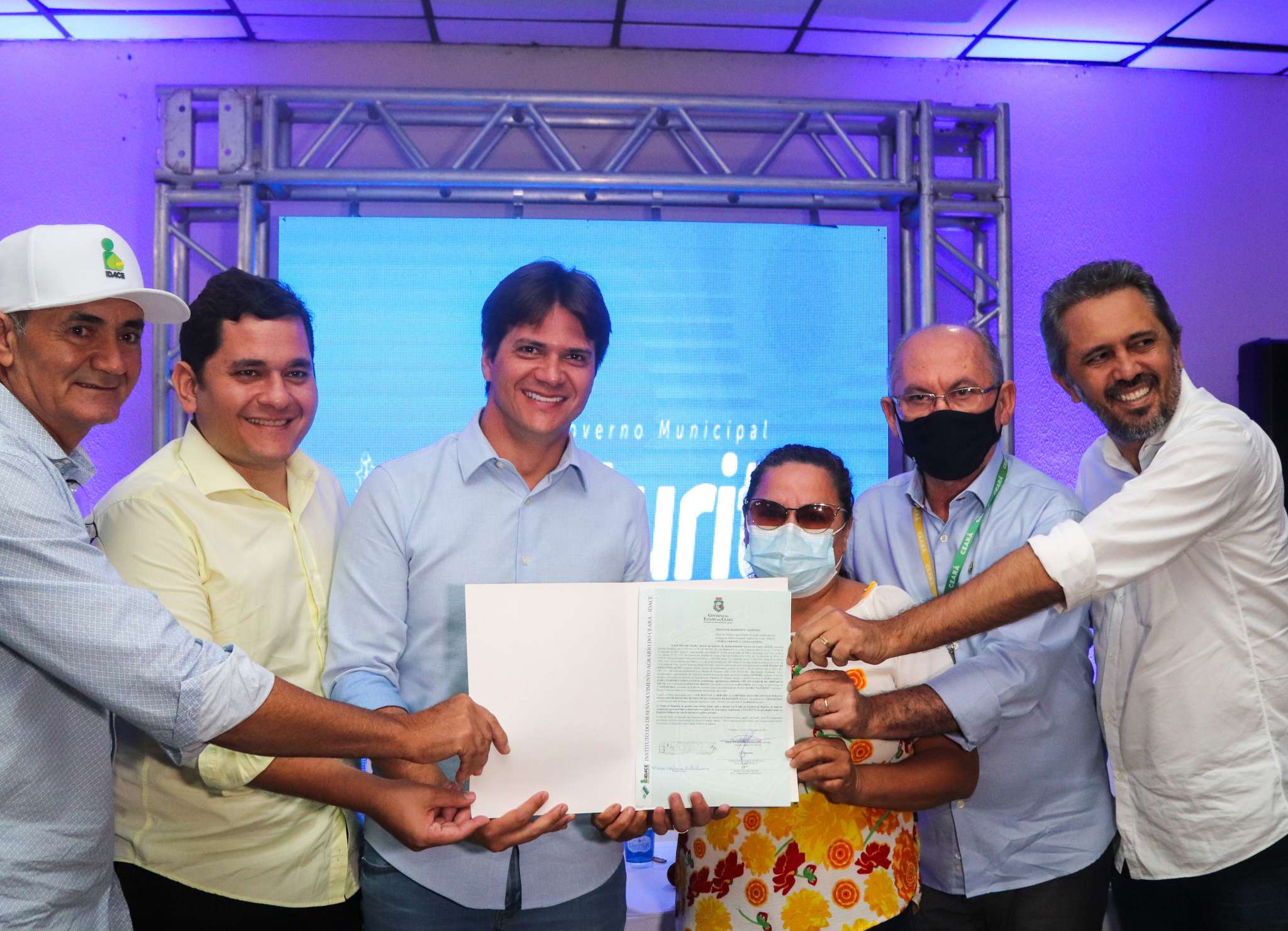 Primeira entrega de títulos da terra em Baturité beneficia 84 proprietários rurais