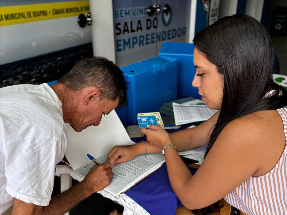 Idace realiza entrega de títulos rurais em Ibiapina, nesta quinta-feira (14)